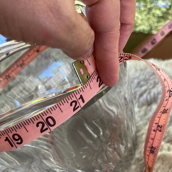 Exquisite Marquis by Waterford Vintage Crystal Calais 10” Hand-cut Vase - Picture 13 of 15